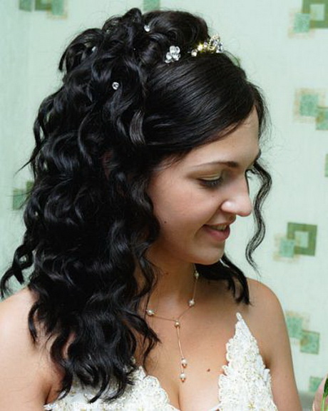 cabelos-cacheados-para-casamento-08_18 Къдрава коса за сватба