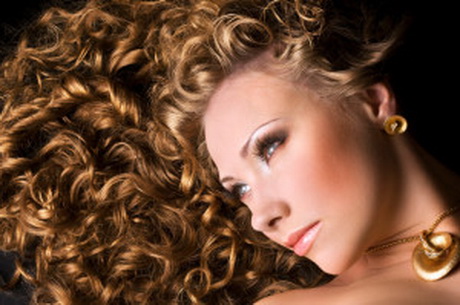 como-cuidar-de-cabelos-cacheados-e-volumosos-82-18 Как да се грижим за къдрава коса и обем
