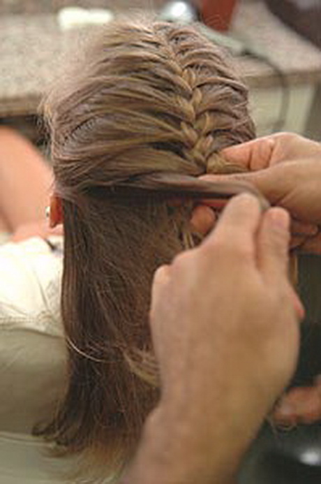 como-fazer-tranas-em-cabelos-01_17 Как да направите плитки на косата