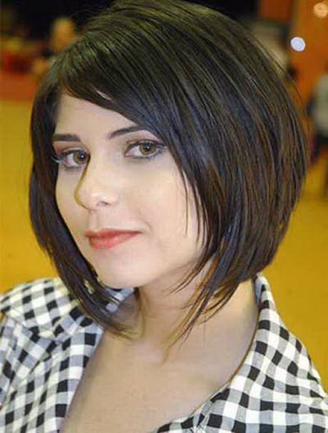 corte-de-cabelo-curto-feminino-para-rosto-redondo-72-11 Подстригване, къси жени за кръгло лице