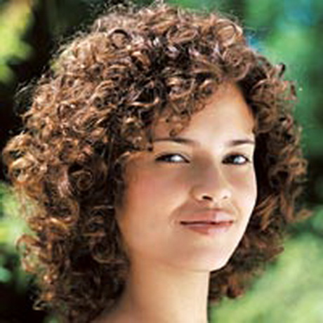 cortes-de-cabelo-feminino-encaracolados-33-7 Прически женски къдрави