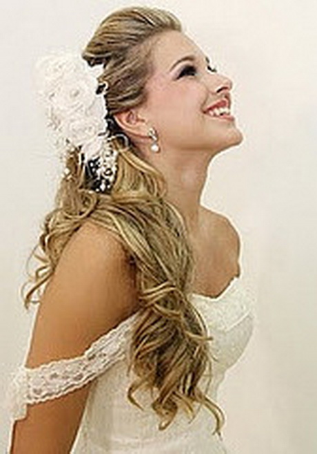 penteado-para-casamento-cabelo-longo-madrinha-60_16 Сватбена Прическа, дълга коса на шаферките