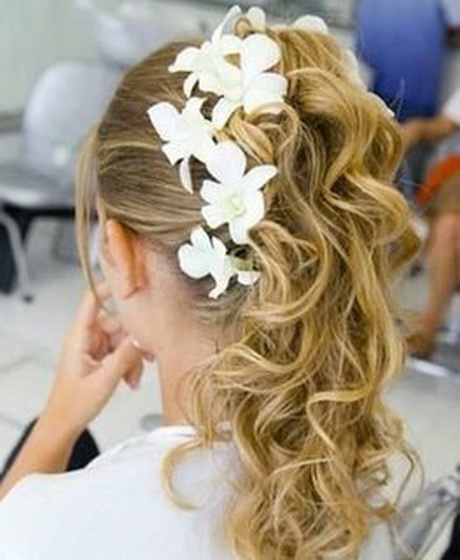 penteado-para-daminha-de-casamento-99_18 Прическа за момичета с цветя сватба