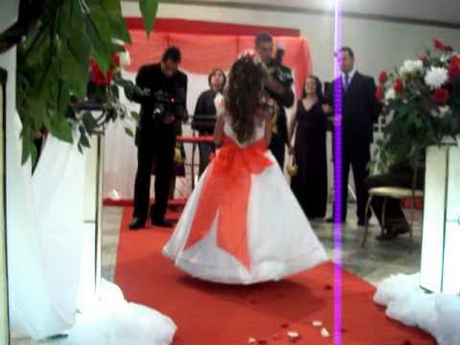 penteados-para-florista-de-casamento-44-18 Прически за момиче цвете сватба