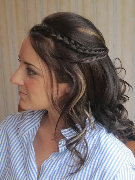 penteados-com-tranas-para-cabelos-cacheados-e-longos-86_6 Прически с плитки за къдрава коса дълги