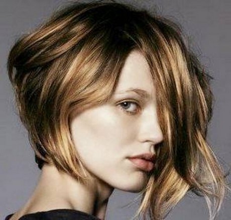 fotos-de-cabelos-curtos-femininos-com-franja-61_17 Снимки, женска къса коса с бретон