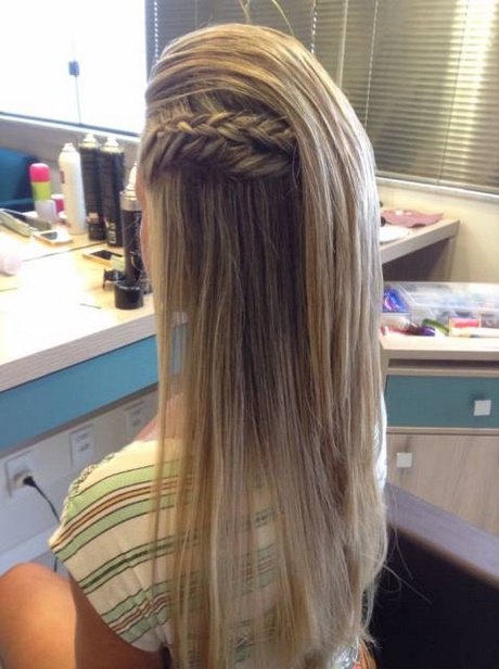 penteado-simples-cabelo-longo-liso-20_12 Проста прическа дълга коса, плоска