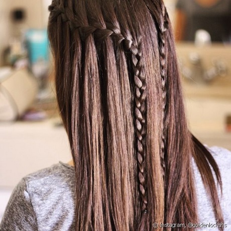penteados-para-cabelos-lisos-e-longos-simples-53_13 Прически за права коса и дълга, проста