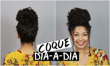 coques-em-cabelos-cacheados-para-o-dia-a-dia-64_3 Резервна кокс в къдрава коса за всеки ден