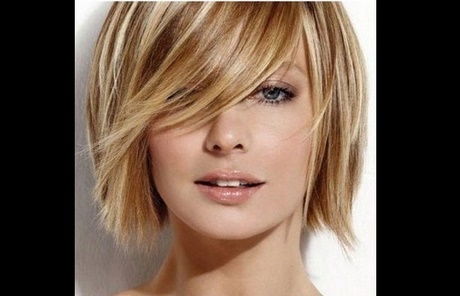 corte-de-cabelo-curto-feminino-com-luzes-55_18 Подстригване кратко за жени, със светлини