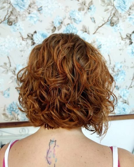 cabelos-ondulados-curtos-2021-09_4 Вълнообразна коса, къса 2021