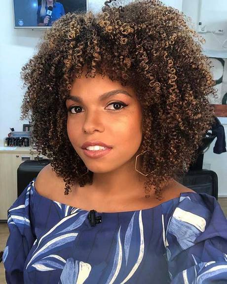 cortes-de-cabelo-afros-feminino-2021-78_14 Подстригване афрос жена 2021