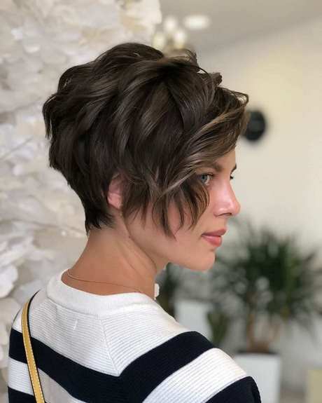 cortes-de-cabelo-feminino-ondulado-2021-91_16 Прически женски вълнообразни 2021