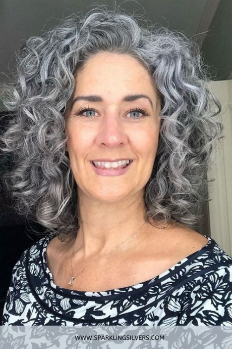 cortes-de-cabelo-grisalho-feminino-2021-81_6 Разфасовки от сива коса жена 2021