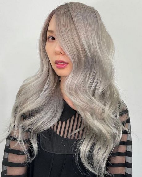 qual-cor-de-cabelo-esta-na-moda-2021-30_4 Какъв цвят на косата е модерен 2021