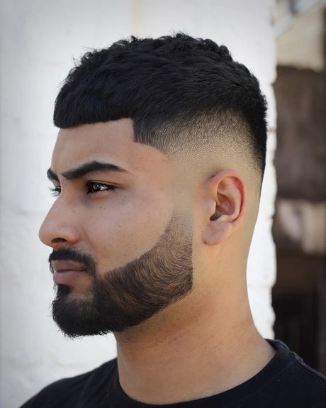 cabelo-e-barba-masculino-2022-31_5 Коса и брада мъже 2022
