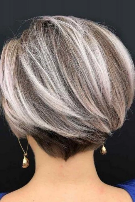 cabelos-grisalhos-femininos-2023-29_4-15 Дамска сива коса 2023