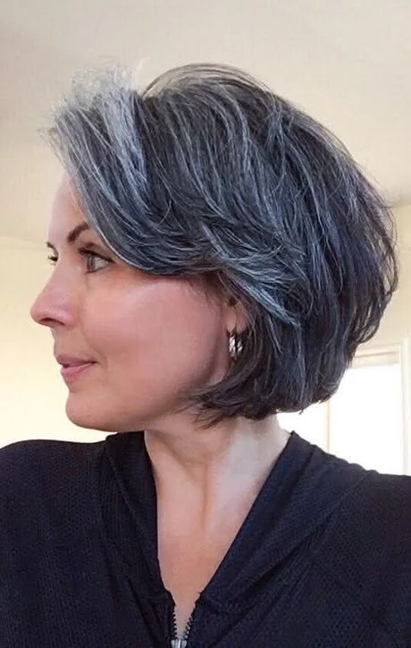 cabelos-grisalhos-femininos-2023-29_8-19 Дамска сива коса 2023