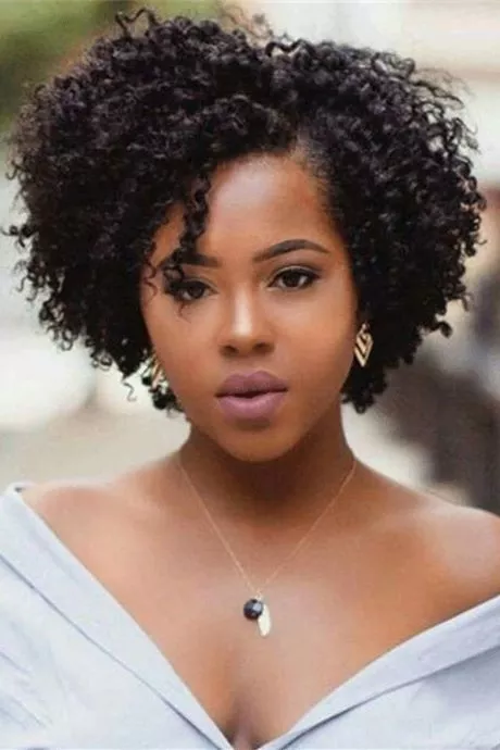 corte-de-cabelo-afros-feminino-2023-59_12-5 Женска афро прическа 2023