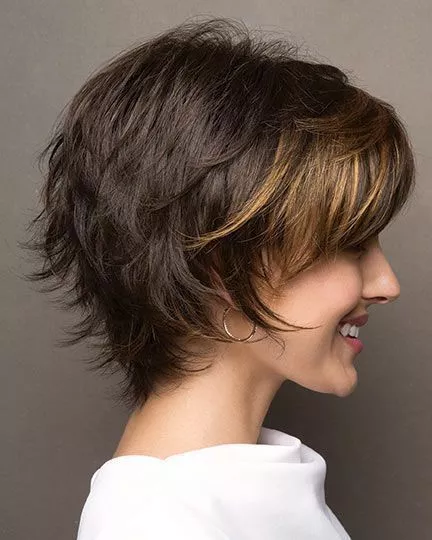 cortes-curtos-para-cabelos-ondulados-2023-66-2 Къси прически за вълнообразна коса 2023