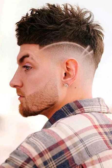 estilo-corte-de-cabelo-masculino-2023-70_10-4 Мъжки стил на подстригване 2023