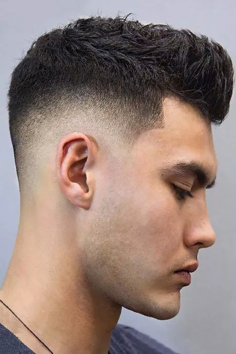 melhores-corte-de-cabelo-masculino-2023-81_3-10 Най-добрата мъжка прическа за 2023 година