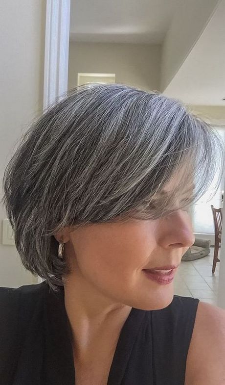 cabelo-curto-grisalho-feminino-63_9 Къса коса сива жена