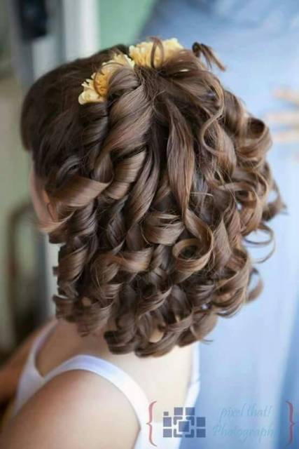 penteado-infantil-para-casamento-cabelo-cacheado-68_19 Детска Прическа за сватба, къдрава коса