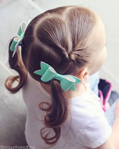 penteado-infantil-simples-cabelo-curto-81_11 Детска Прическа проста къса коса