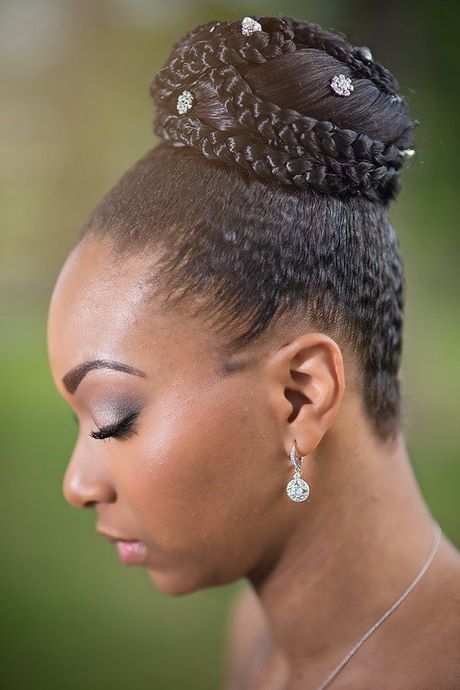 penteados-com-cabelo-natural-para-casamento-82 Прически с естествена коса за сватба