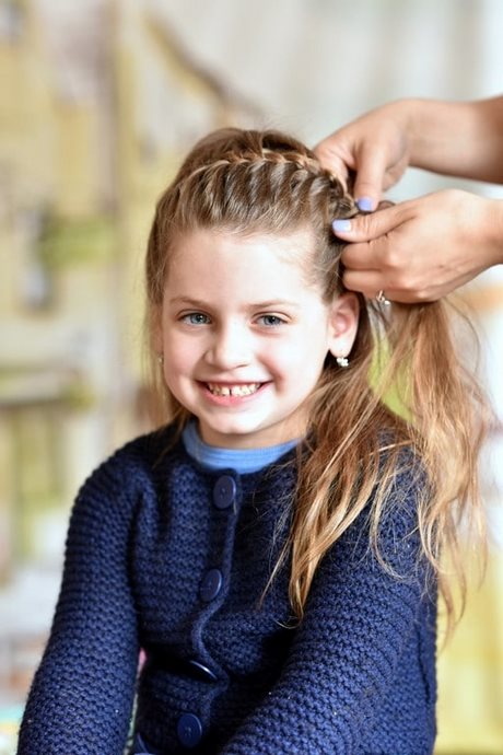 penteados-faceis-para-cabelos-cacheados-infantil-35_13 Прическите са лесни за къдрава коса за деца