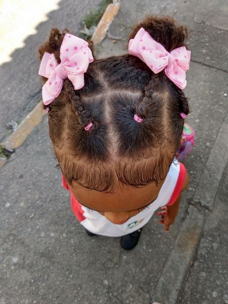 penteados-para-bebe-de-1-ano-cabelo-cacheado-46_3 Прически за bebe 1 година къдрава коса