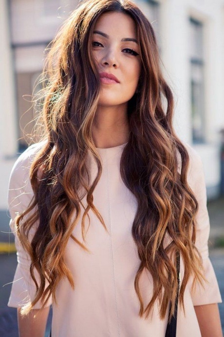 cabelo-feminino-longo-67_11 Косата на жената е дълга