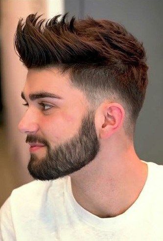 Подстригване мъжки стилен