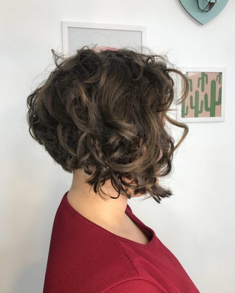 cabelos-ondulados-curtos-femininos-39_20 Дамска къса вълнообразна коса