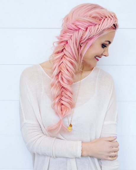 como-fazer-penteado-de-rosa-no-cabelo-23_17 Как да направите розова прическа на косата