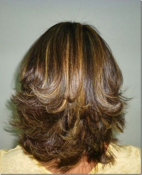 corte-camadas-cabelo-medio-84_13 Подстригване на средните слоеве на косата