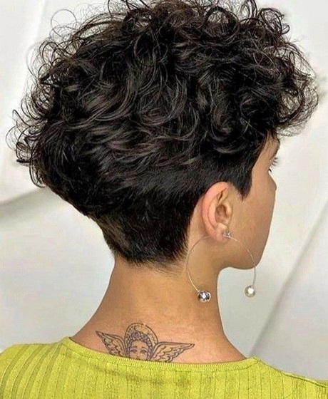 corte-curto-para-cabelo-cacheado-feminino-65_16 Къса прическа за жени къдрава коса