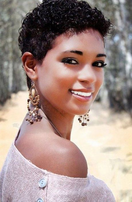 corte-de-cabelo-curto-feminino-afro-38_5 Афро женска къса прическа