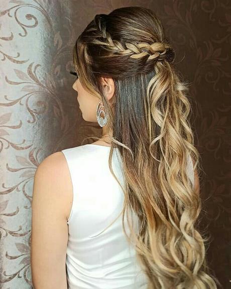 penteado-de-princesa-cabelo-cacheado-17_12 Прическа принцеса къдрава коса