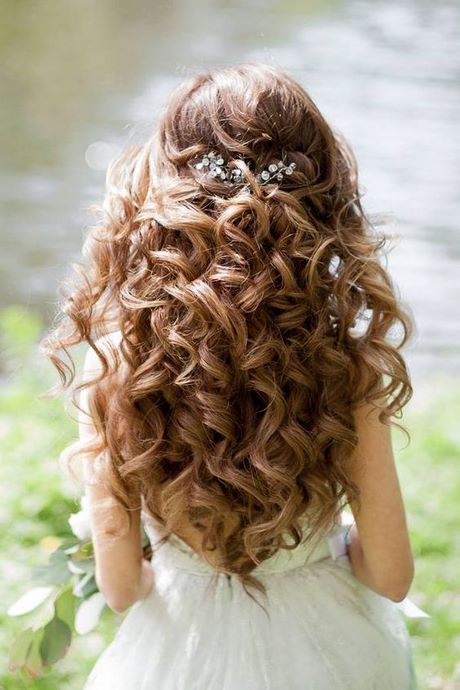 penteado-para-daminha-cabelo-solto-05_6 Прическа за дама свободна коса