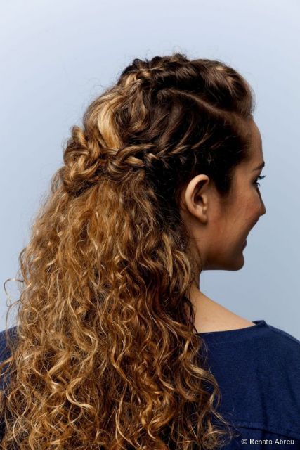 penteados-amarrados-para-cabelos-cacheados-29_10 Вързани прически за къдрава коса