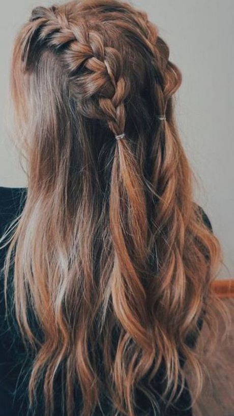 penteados-cabelo-liso-comprido-89_3 Прически дълга права коса