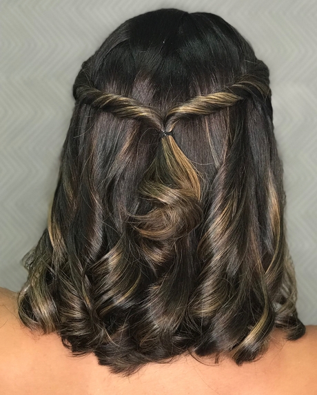 penteados-para-casamento-no-civil-cabelo-curto-67_13 Прически за сватба в цивилна къса коса