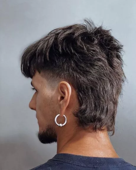 corte-de-cabelo-medio-masculino-2024-61_11-4 Средна мъжка прическа 2024