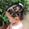 Прически за къдрава коса за деца, за да отидете на училище